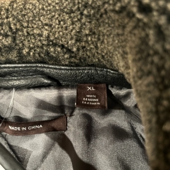 Classic Leather Jacket with lambs wool collar (NEW) - Picture 5 of 5